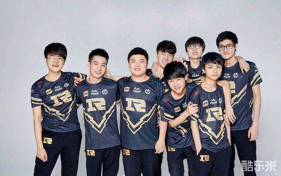 脚踏实地地 脚踏实地地