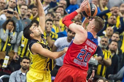 迫使防守延 迫使防守延